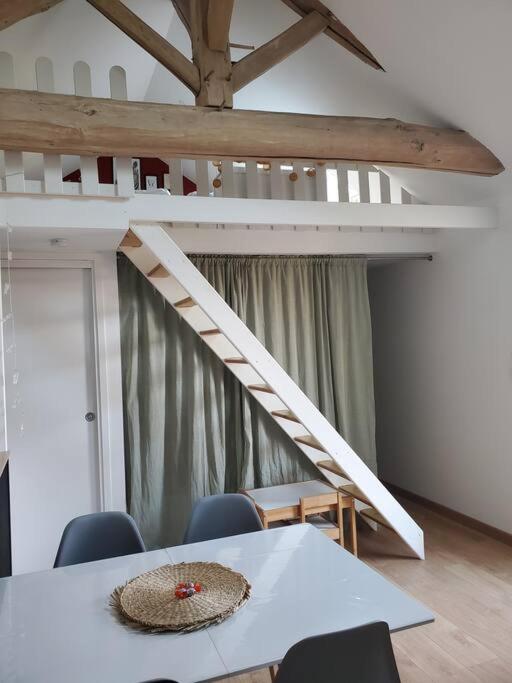 Gite Studio 4 A 6 Personnes Doué-la-Fontaine Extérieur photo